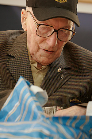 GM-9227